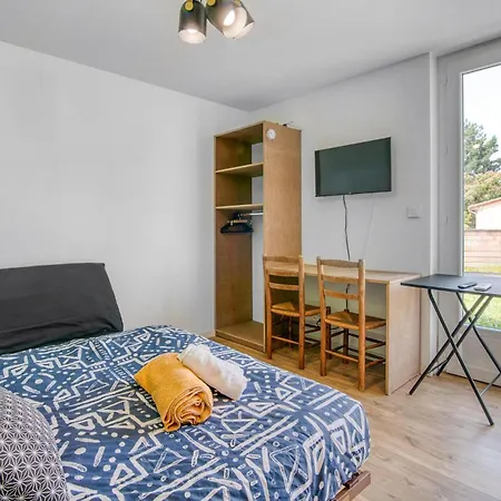 Apartment In With Wifi *